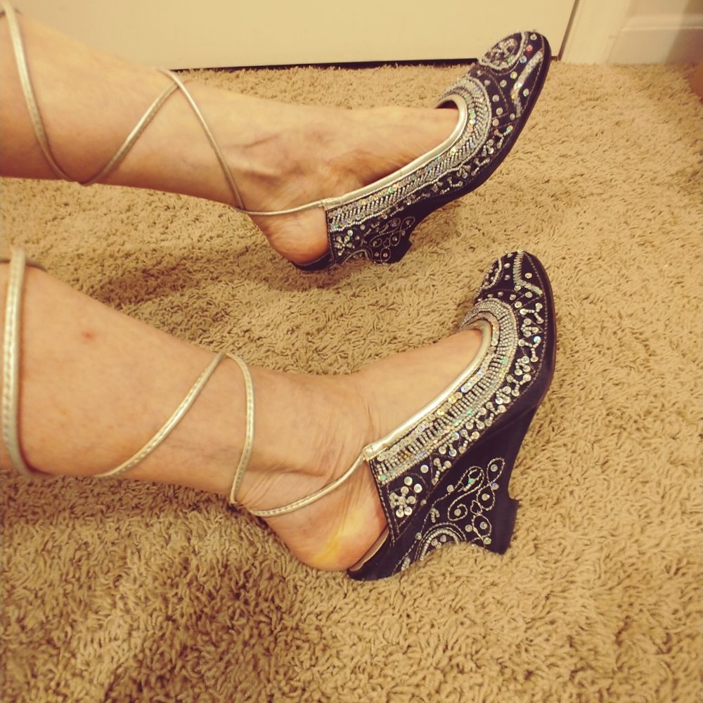 Embroidered Ballerina Style Sandals Embellished w/ Iridescent Sequins & Beading - Picture 13 of 14